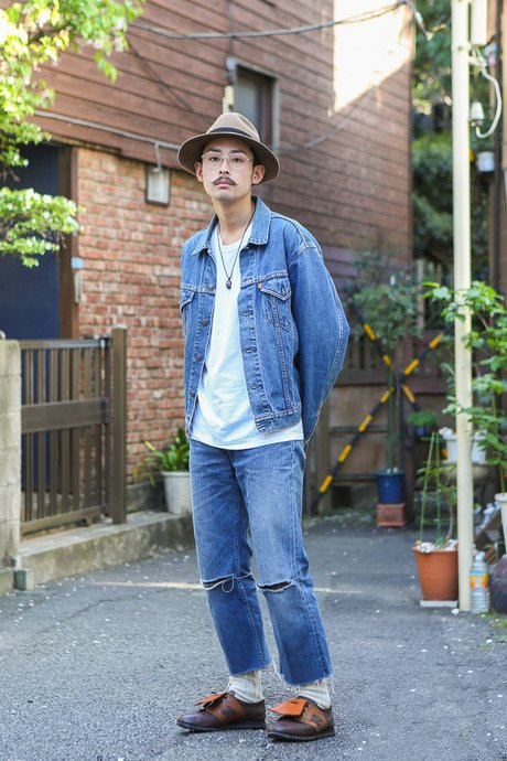 牛仔衣搭配新百伦休闲鞋